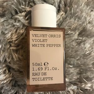 Korres Velvet Orris, violet, white pepper EDT